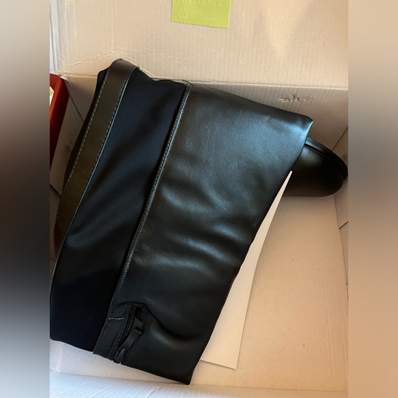 Classic Black Knee High Riding Boots - Picture 2 of 7